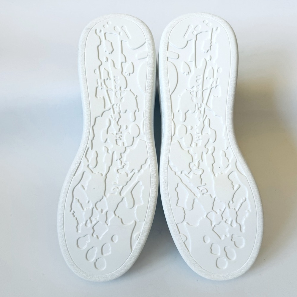 Berness‎ Classic White Sneakers with Glitter Sparkling Twist, Size 9, NWOB - Picture 8 of 10